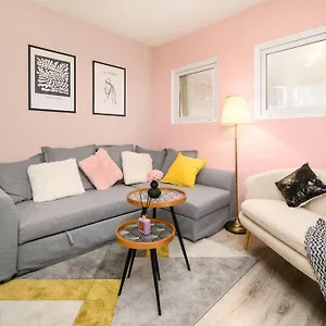 B104 - Liberty Bridge Lovely With Free Parking Apartment Budapest
